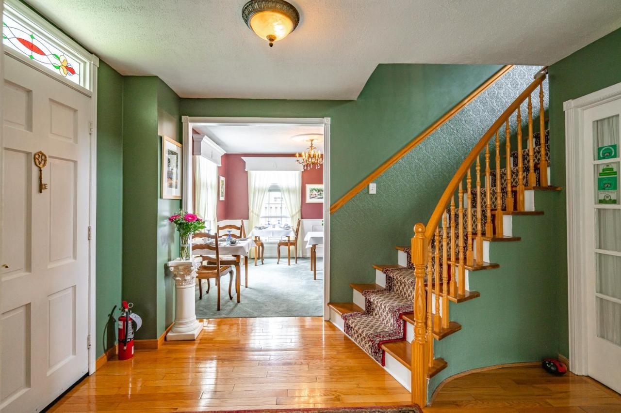 Abacot Hall Bed&Breakfast Niagara-on-the-Lake Exterior foto